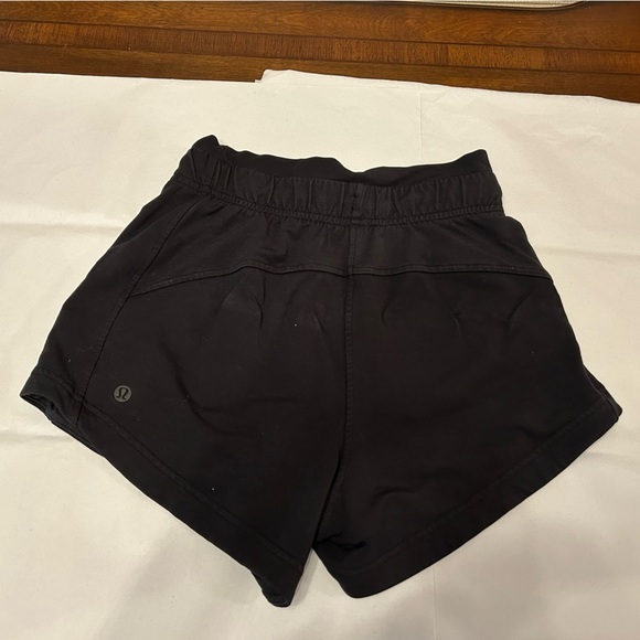 Lululemon Black Inner Glow Shorts - Picture 6 of 6